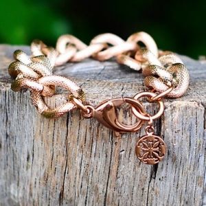 Rustic Cuff Shelle. Rose gold